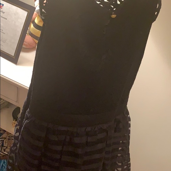 A fun, black mini dress for any occasion - Picture 2 of 4